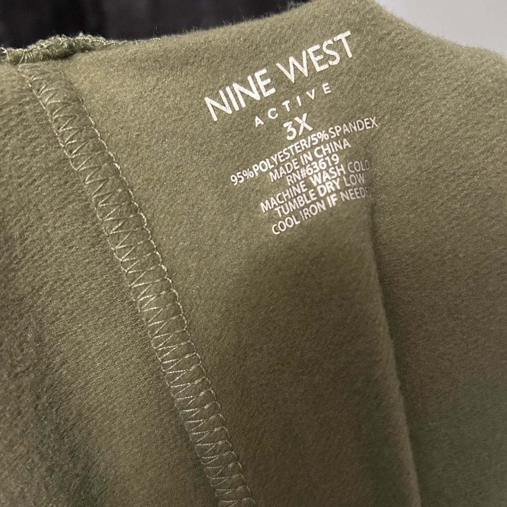 Nine West olive Green Active wear Shorts - Picture 6 of 6